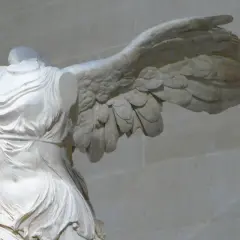 Wiersz o Nike z Samotraki: symbol miłości i tragicznego losu