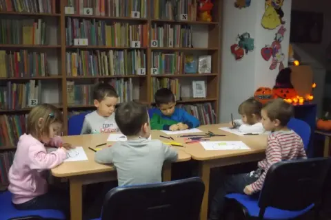 Pan Listopad wiersz – jak zachwycić dzieci jesienną poezją